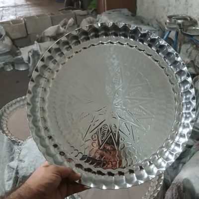 سینی نقش دار و ساده استیل